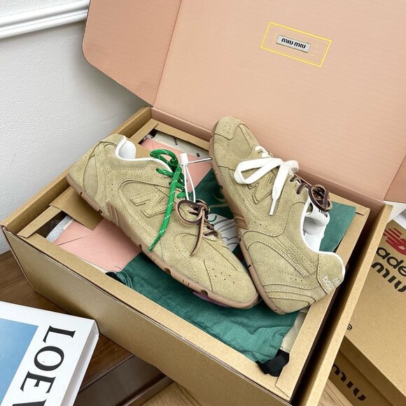 ๐๐New Balance x Miu Miu 530 SL Sneakers in Light Brown - Picture 5 of 9
